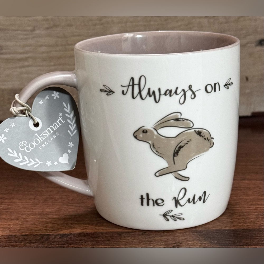 Super Cute 🥰“ALWAYS ON THE RUN” 🐰 Easter mug - NEW